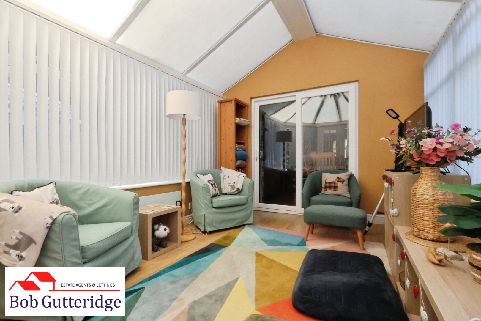 HALF BRICK & UPVC DOUBLE GLAZED CONSERVATORY